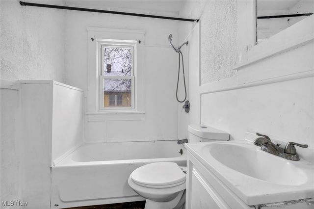 9616 Lamontier Avenue, Cleveland, OH 44104