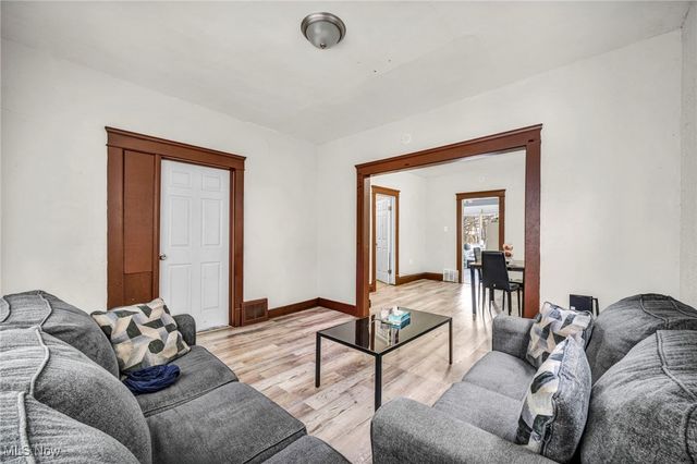 9616 Lamontier Avenue, Cleveland, OH 44104