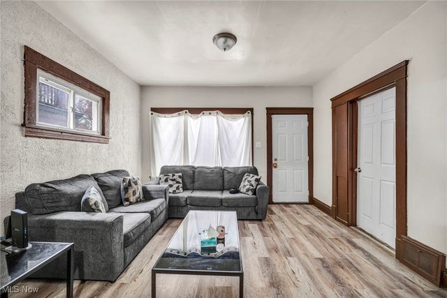 9616 Lamontier Avenue, Cleveland, OH 44104