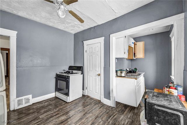 9616 Lamontier Avenue, Cleveland, OH 44104