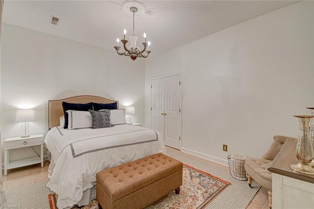 1708 Briar Lake Road, Winston-salem, NC 27103