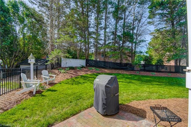1708 Briar Lake Road, Winston-salem, NC 27103