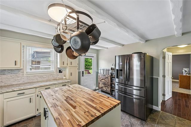 4065 Airport Road, Hanover Twp, PA 18109