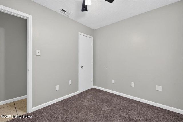 5307 Armsmere Way, Louisville, KY 40218
