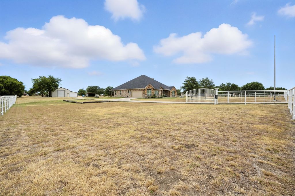 13424 Haslet Court, Haslet, TX 76052