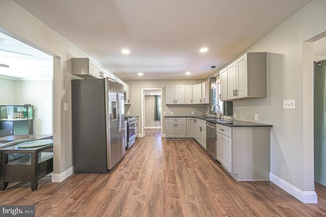 1122 LINDA LN, Vineland, NJ 08360