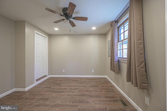 1122 LINDA LN, Vineland, NJ 08360