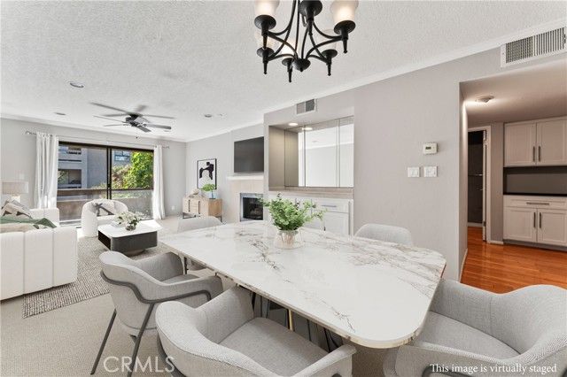 15231 Magnolia 221, Sherman Oaks, CA 91403