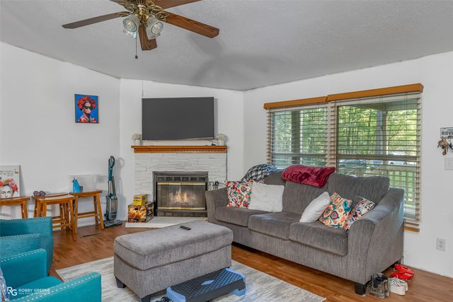 243 N Cloverleaf Drive, Haughton, LA 71037