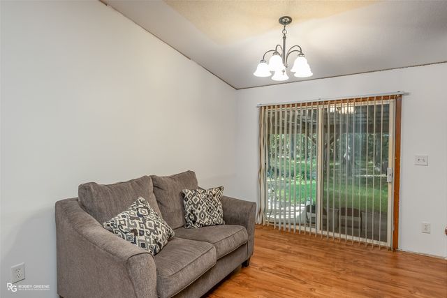 243 N Cloverleaf Drive, Haughton, LA 71037