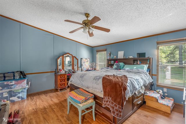 243 N Cloverleaf Drive, Haughton, LA 71037