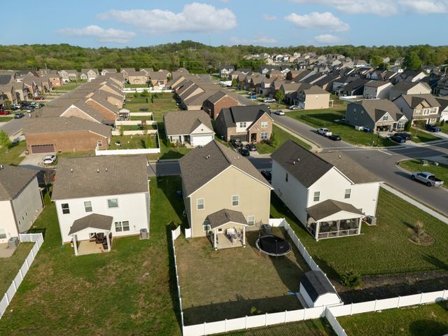 315 Petunia Dr, Smyrna, TN 37167