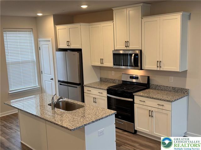 7634 Clayton Avenue, Upper Saucon Twp, PA 18036