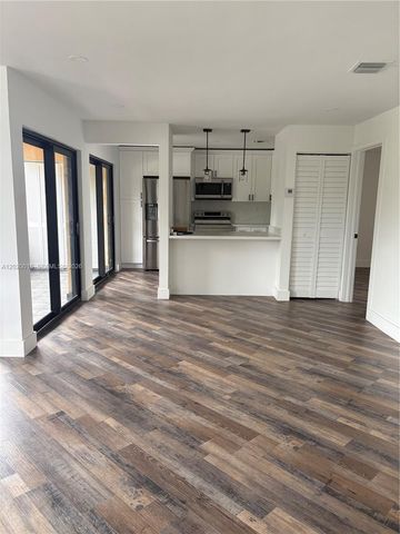 1405 SW 122nd Ave 10-13, Miami, FL 33184