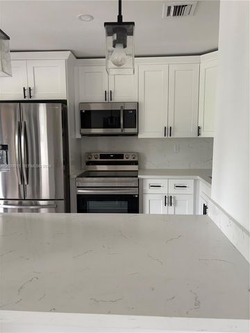 1405 SW 122nd Ave 10-13, Miami, FL 33184