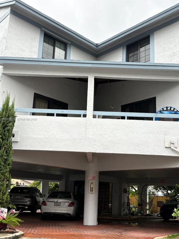 1405 SW 122nd Ave 10-13, Miami, FL 33184