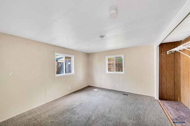 514 6TH ST, Sturgis, SD 57785