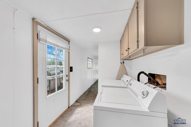 514 6TH ST, Sturgis, SD 57785