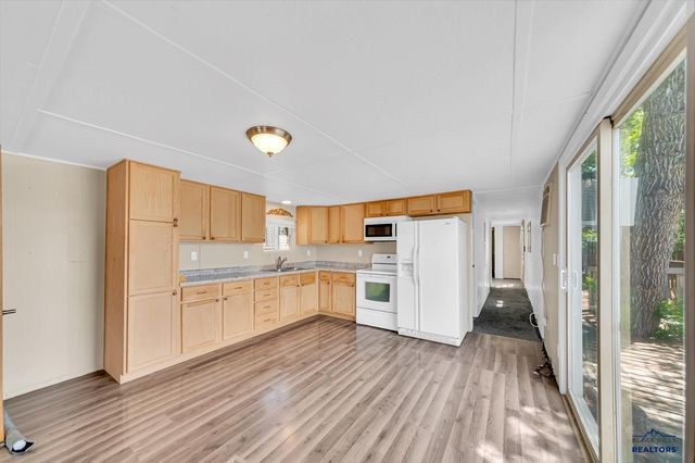 514 6TH ST, Sturgis, SD 57785