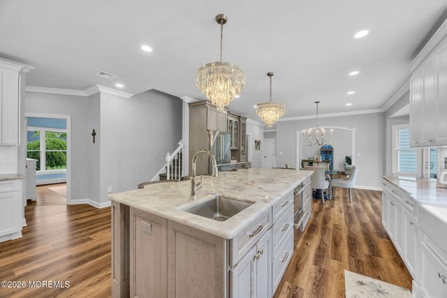 21 Appaloosa Drive, Manalapan, NJ 07726