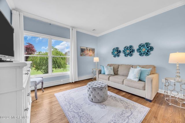 21 Appaloosa Drive, Manalapan, NJ 07726