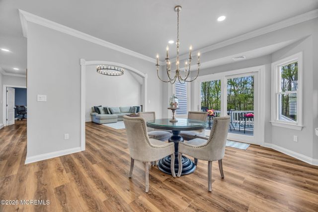 21 Appaloosa Drive, Manalapan, NJ 07726