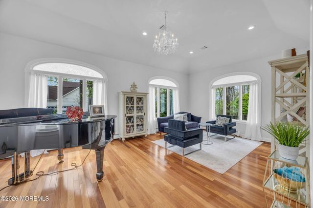 21 Appaloosa Drive, Manalapan, NJ 07726