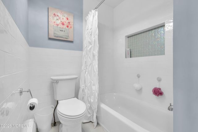 21 Appaloosa Drive, Manalapan, NJ 07726