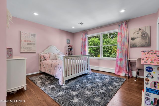 21 Appaloosa Drive, Manalapan, NJ 07726