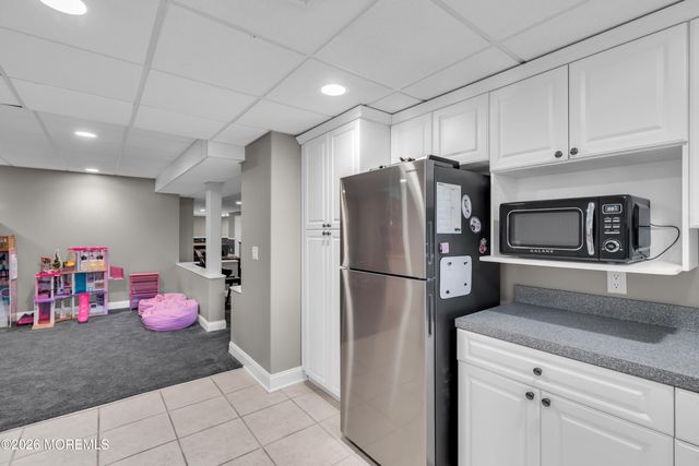 21 Appaloosa Drive, Manalapan, NJ 07726