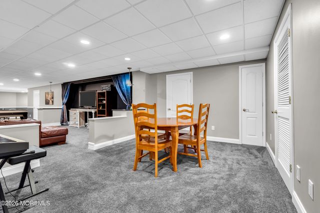 21 Appaloosa Drive, Manalapan, NJ 07726