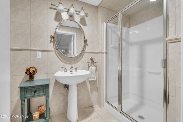 21 Appaloosa Drive, Manalapan, NJ 07726