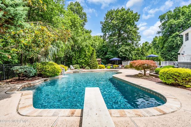 21 Appaloosa Drive, Manalapan, NJ 07726