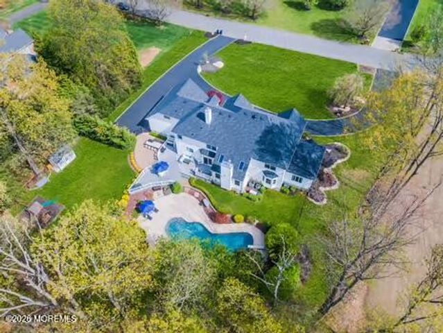 21 Appaloosa Drive, Manalapan, NJ 07726