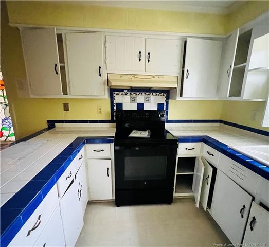 2454 Vandemere Avenue, Fayetteville, NC 28304