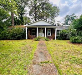 2454 Vandemere Avenue, Fayetteville, NC 28304