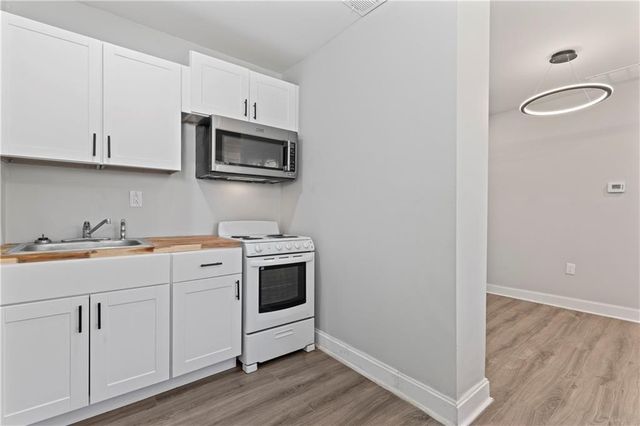 662 Cameron M Alexander Boulevard NW, Atlanta, GA 30318