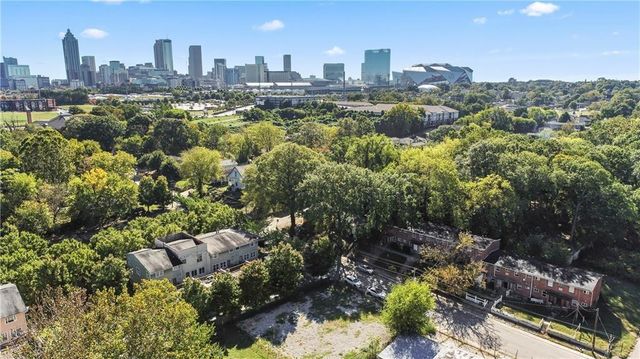 662 Cameron M Alexander Boulevard NW, Atlanta, GA 30318