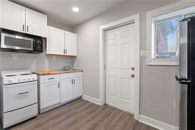 662 Cameron M Alexander Boulevard NW, Atlanta, GA 30318