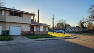 2786 Oak Street, Anderson, CA 96007