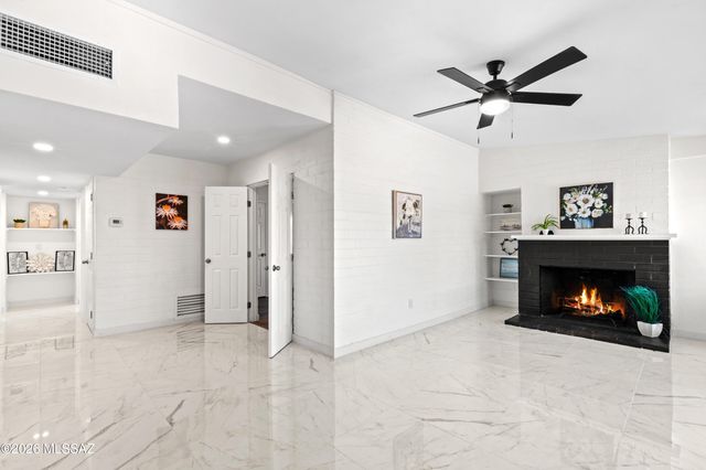 536 E Seneca Street, Tucson, AZ 85705