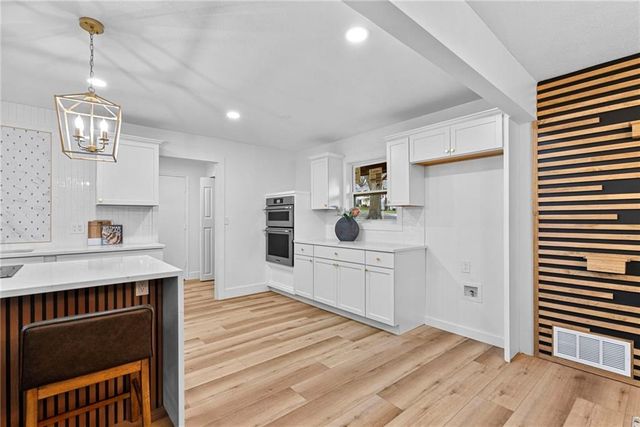 9601 W 104th Terrace, Overland Park, KS 66212