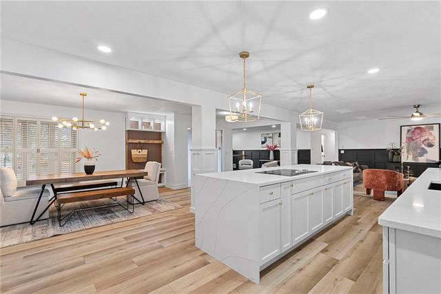 9601 W 104th Terrace, Overland Park, KS 66212