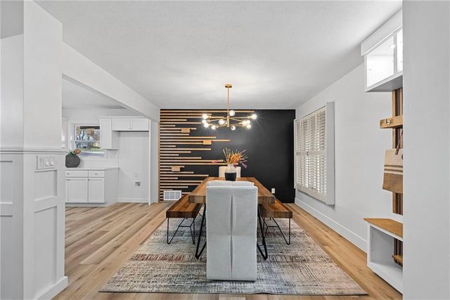 9601 W 104th Terrace, Overland Park, KS 66212