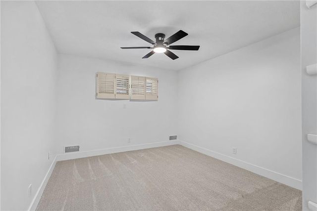 9601 W 104th Terrace, Overland Park, KS 66212