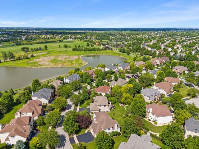 26643 Lindengate Circle, Plainfield, IL 60585