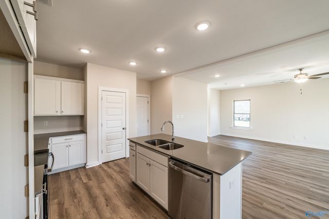 146 Flintlock Way, New Market, AL 35741