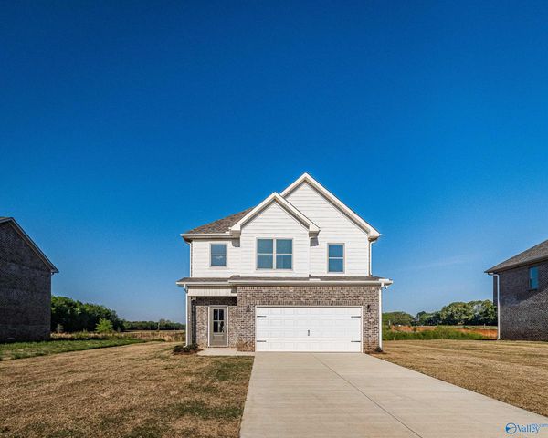 146 Flintlock Way, New Market, AL 35741