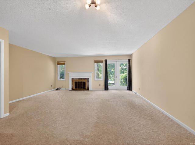 6730 Quail Ridge Lane, Fort Wayne, IN 46804