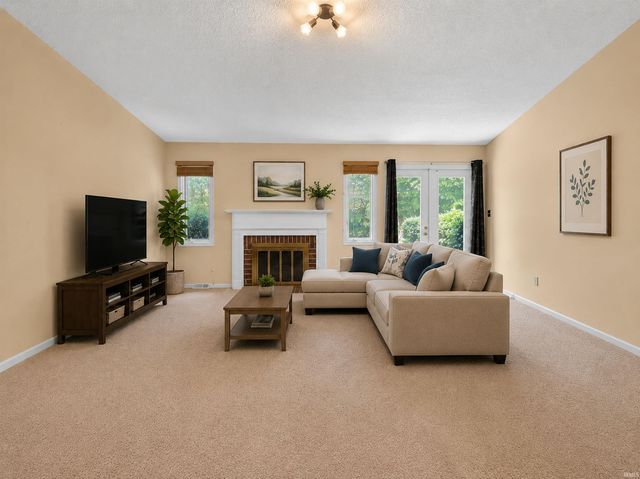 6730 Quail Ridge Lane, Fort Wayne, IN 46804